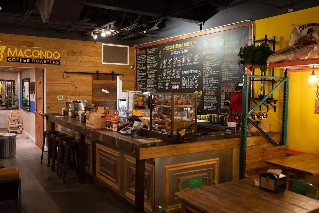 Macondo Coffee Roasters — Calle 8